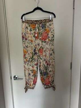 Anthropologie Floral Cropped Drawstring Pants in Cream with Multicolor Blooms